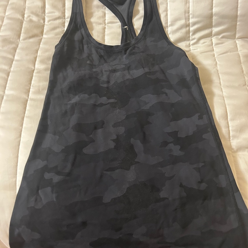 Lululemon Black Camouflage Women's Tank Top, size 6